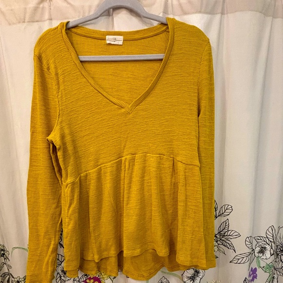 Autumn perfect! Anthro TLA long sleeved tee - Picture 1 of 7